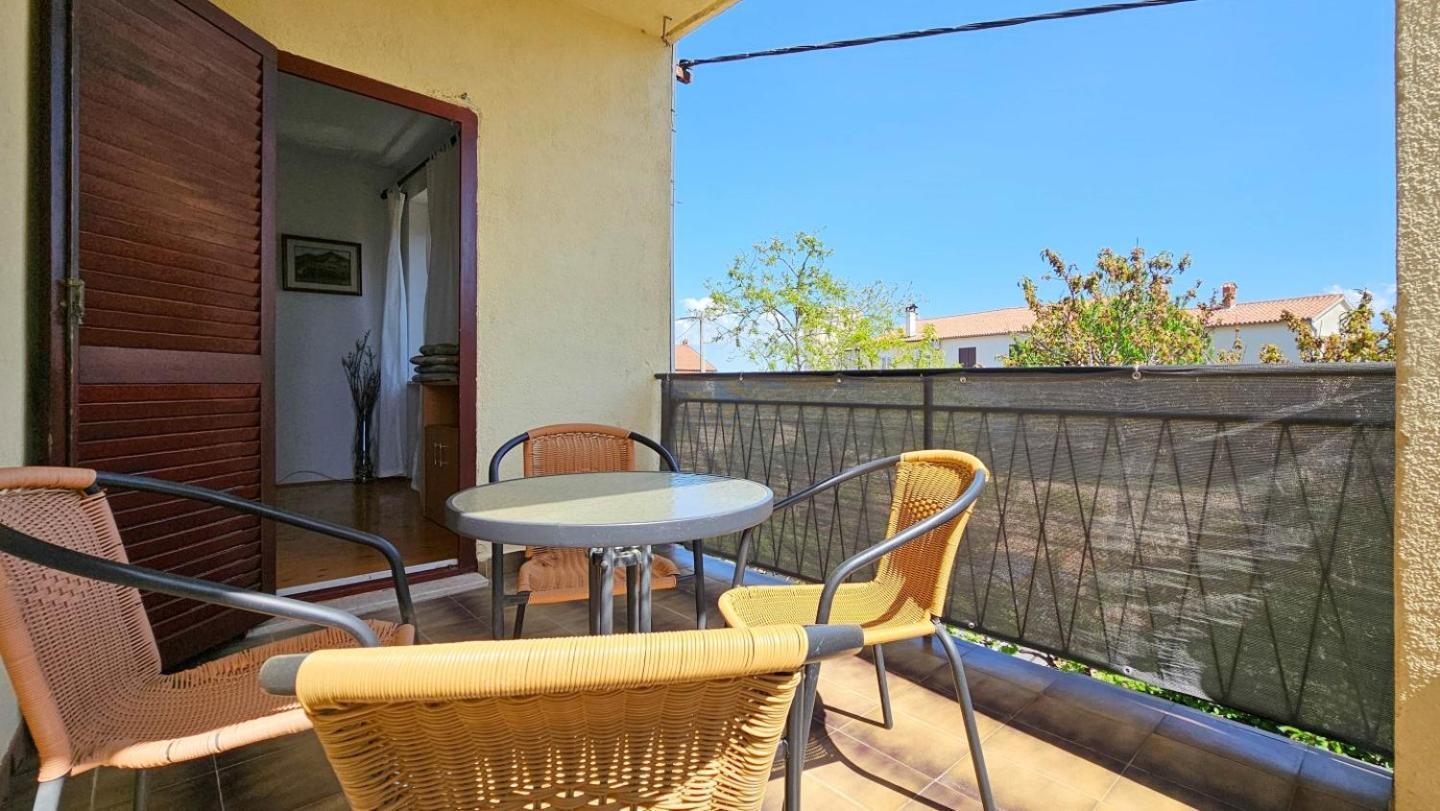 Stelia F. Apartment Novigrad  Luaran gambar