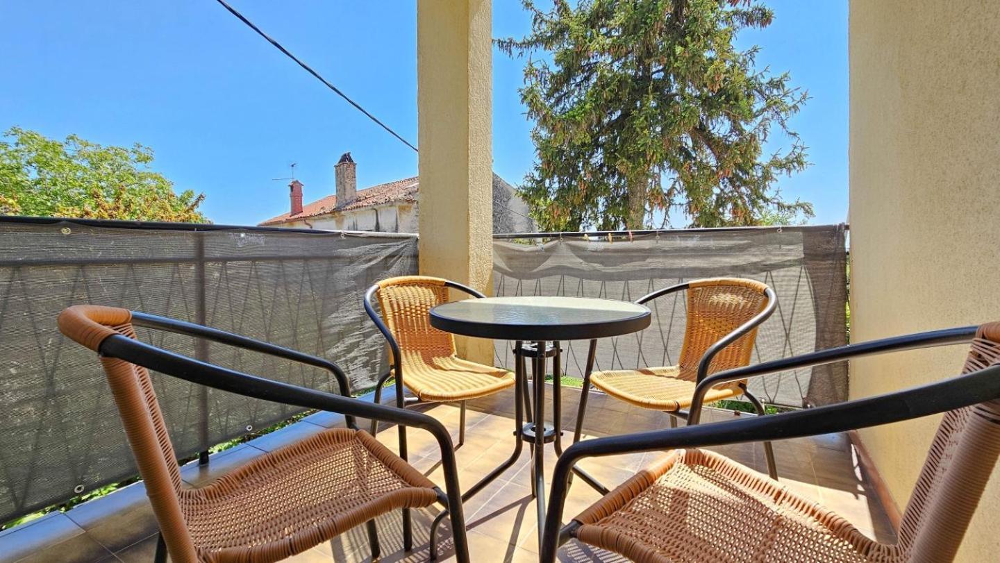 Stelia F. Apartment Novigrad  Luaran gambar